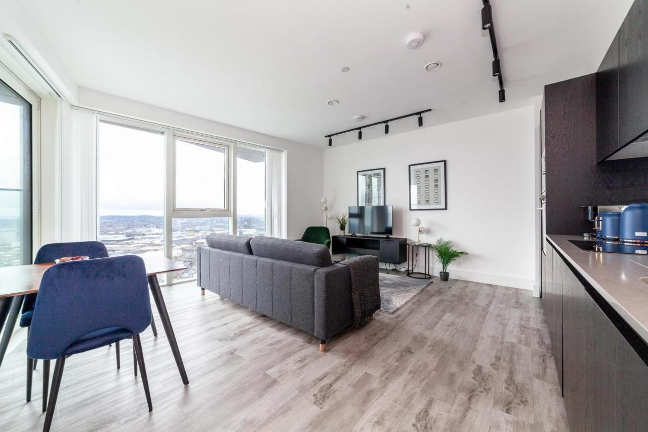 Apartment Sky-high North Acton